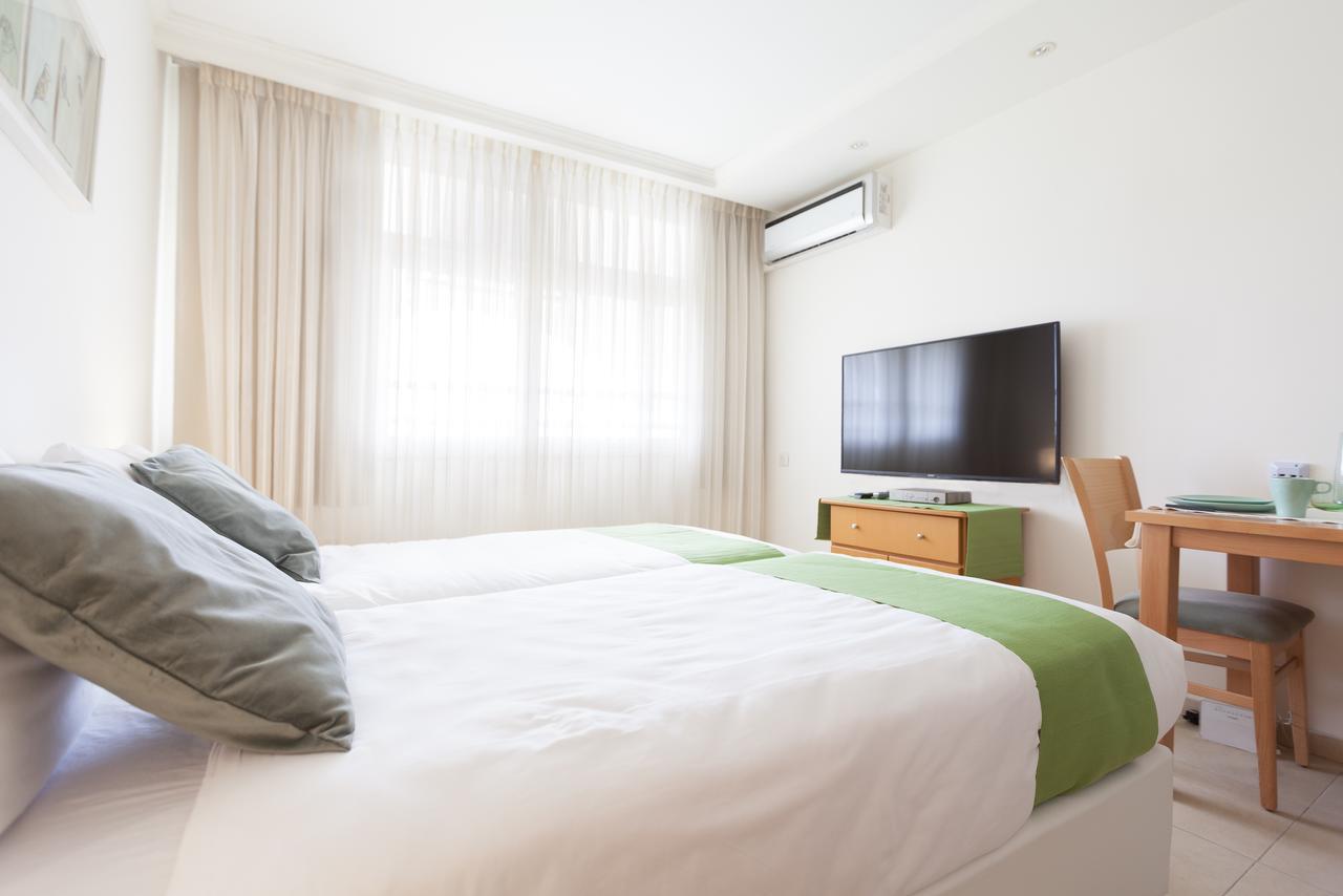 Modern Tlv Aparthotel Tel Aviv Exterior photo