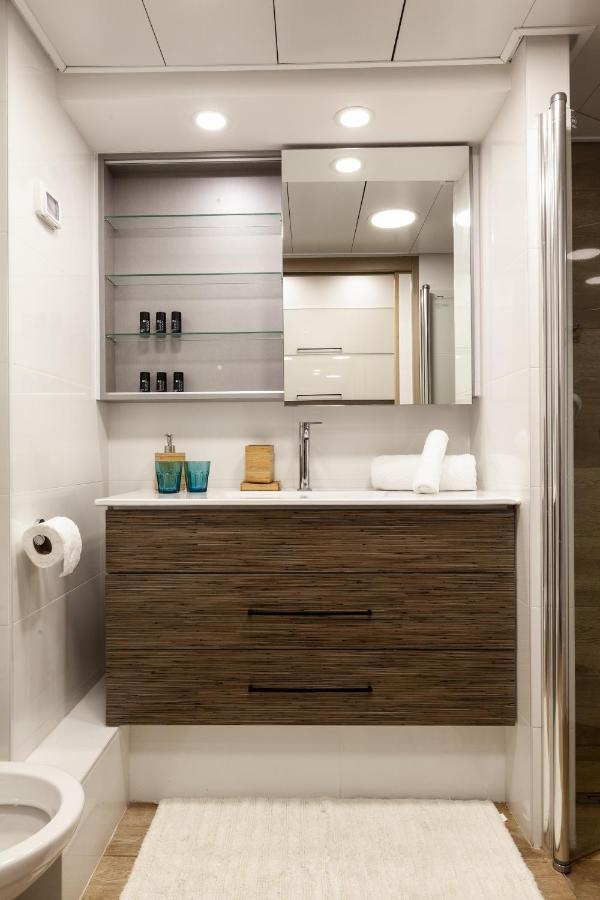 Modern Tlv Aparthotel Tel Aviv Exterior photo